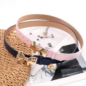 Elegante dunne PU-lederen riem met gouden strikgesp voor dames in lichtroze en donkerblauw