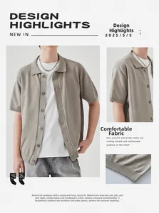 Dettagli di una polo in maglia a maniche corte con colletto retrò e trama morbida