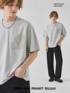 Men's light grey crew neck short sleeve T-shirt with contrasting fabric chest pocket