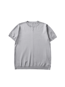 T-shirt da uomo in maglia grigio chiaro vestibilità slim con girocollo e inserto a V