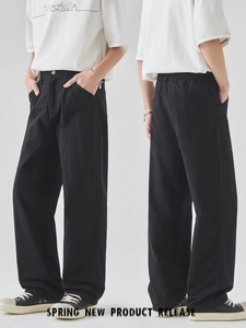 Men's relaxed fit straight leg black cargo pants with elastic waist and side pockets