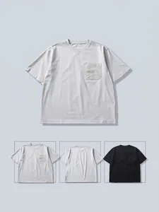Camiseta de manga corta para hombre con cuello redondo y detalle de bolsillo frontal