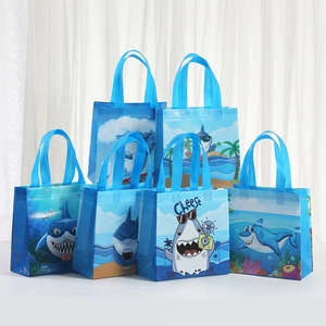 Lot de 6 sacs cadeaux requin dessin animé imperméables en intissé pour anniversaires