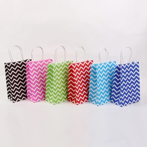 Kraft Paper Chevron Pattern Gift Bags With Handles For Party Favors Shopping Clothes Packing Gift Wrapping Paper Bags