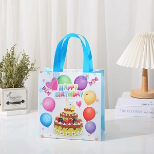 Bolsa de regalo de cumpleaños plegable de tela no tejida con estampado de tartas y globos