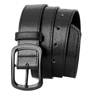 Cintura classica da uomo in pelle PU nera con fibbia ad ardiglione in metallo nero opaco