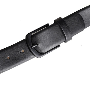 Classic black leather belt for men with matte alloy buckle and lychee texture