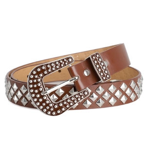 Ceinture punk rock en cuir marron avec trois rangées de clous pyramide et boucle en alliage
