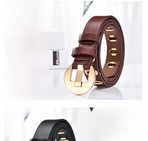 Détail de ceintures en cuir minimalistes en café et noir avec boucles dorées circulaires