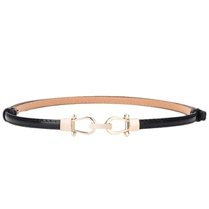Elegante cintura sottile in pelle nera da donna con fibbia dorata per abiti e tailleur