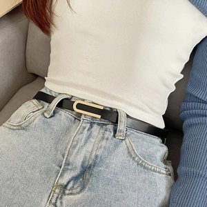 Ceinture Fine en Cuir Synthétique pour Femmes Mode Boucle en U Dorée Minimaliste Polyvalente pour Jean Robe Femme Accessoires