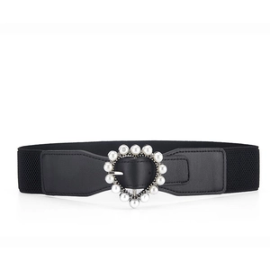 Cintura elastica nera da donna con fibbia decorativa in metallo a cuore e perle bianche