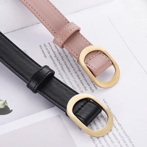 Ceinture fine en cuir pour femme avec boucle ovale dorée mate en noir et rose poudré
