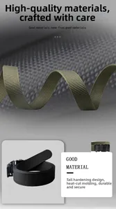 Vista macro della cintura tattica in nylon con bordi termosaldati e fibbia in metallo