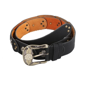 Vintage-Ledergürtel für Damen mit floraler Strass-Schnalle und Metallnieten-Details