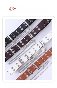 Cinture punk in pelle con borchie a stella e catene metalliche in quattro colori
