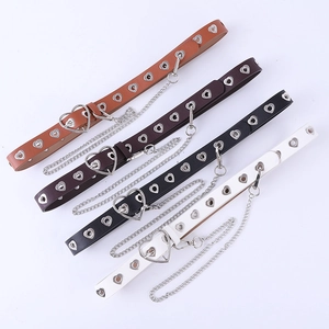 Ceintures punk avec boucles cœur en quatre couleurs et chaîne métallique amovible