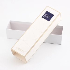 Elegante confezione regalo per cintura bianco crema con motivi geometrici e testo