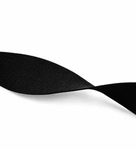Primer plano de cinta elástica negra con textura tejida de alta densidad para cinturón ancho