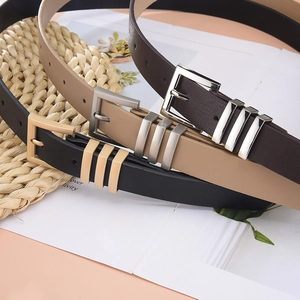 Drei minimalistische schmale Damen-Gürtel in Schwarz, Khaki und Braun mit Dornschließe