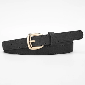 Ceinture fine en daim noir avec boucle à ardillon dorée pour robes et jeans femme