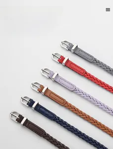 Détail de ceintures tressées pour femmes avec boucles à épingle en six couleurs