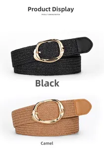 Détail de ceintures élastiques tressées noires et camel avec boucles en métal doré