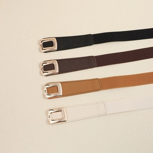 Cintura elastica da donna con fibbia dorata in nero, caffè, cammello e crema per abiti