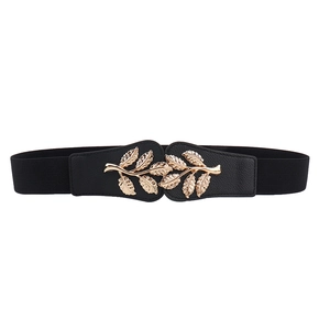 Cinturón elástico de mujer con elegante hebilla de metal dorado en forma de hoja