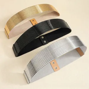 Cinturones elásticos en oro, negro y plata con paneles metálicos para abrigos