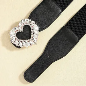 Chic elastic waist belt for women with heart-shaped sparkling rhinestone buckle