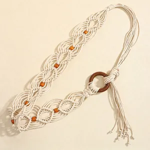 Ceinture tressée bohème avec boucle ronde en bois et glands pour robes d'été élégantes