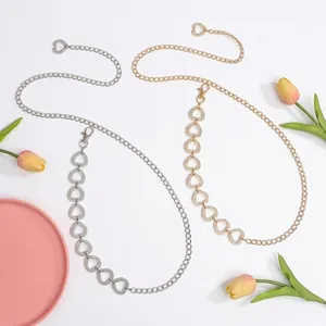 Chaîne de taille élégante avec strass en forme de cœur en or et argent pour look de plage