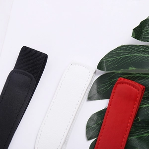 Porte-stylos élastiques en noir, blanc et rouge avec des coutures de haute qualité