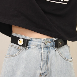 Elastic buckle-free invisible waist belt with daisy flower on light blue denim jeans
