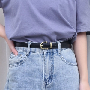 Retro slim black PU leather belt for women featuring a vintage horseshoe gold buckle