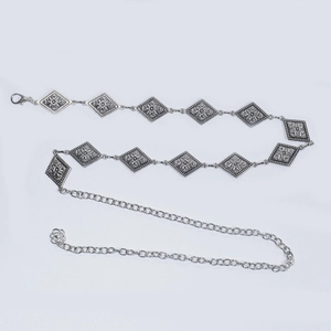 Chaîne de taille bohème vintage en métal avec motifs de losanges et pendentif fleur