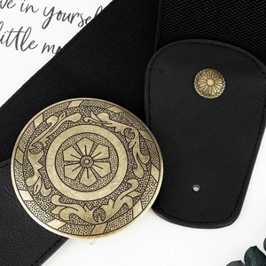 Vintage western elastic waist belt with large engraved bronze round buckle for women