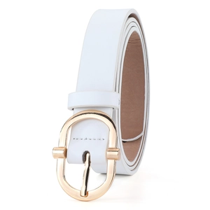 Vue détaillée de la ceinture en cuir blanc pour femmes avec boucle ovale dorée polie