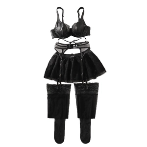 Sexy schwarzes Dessous-Set mit Spitzen-BH, Strapsrock und hohen Netzstrümpfen