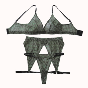 Ensemble de lingerie 3 pièces avec imprimé serpent vert, soutien-gorge et porte-jarretelles