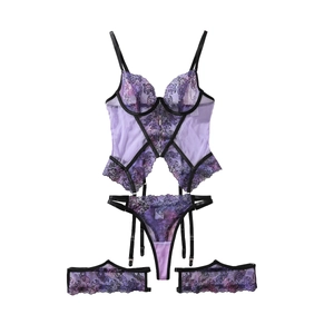Set lingerie viola trasparente in mesh con ricamo floreale e profili neri a contrasto
