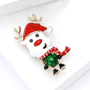 Exquise broche élan de Noël en émail rouge avec pierre précieuse verte et doré