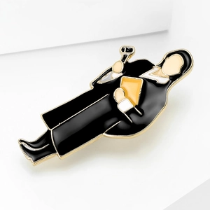 Creative lawyer lawyer enamel pin with gavel and book on high quality metal suit brooch