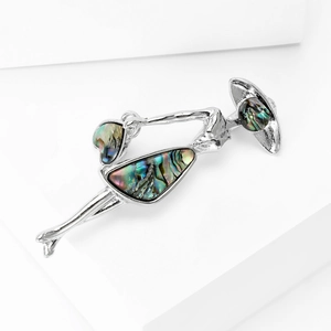 Broche femme élégante en nacre d'abalone et métal argenté pour manteaux et vestes