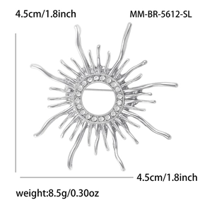 Elegant hollow sun brooch in silver alloy with rhinestones, 4.5cm diameter design