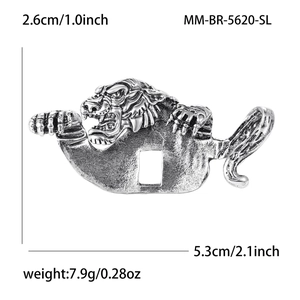 Vintage silver tiger brooch pin for men suits featuring detailed engraving and retro alloy style