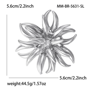 Silver alloy fireworks brooch with layered 3D petal design, 5.6cm diameter 44.5g weight