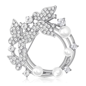 Broche couronne florale élégante avec cristaux brillants, perles et accents de papillon
