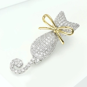 Broche Chat en Cuivre de Luxe Micro Pavé Zircone Cubique Avec Nœud Papillon Doré Épinglette Animal pour Femme Bijoux de Mode